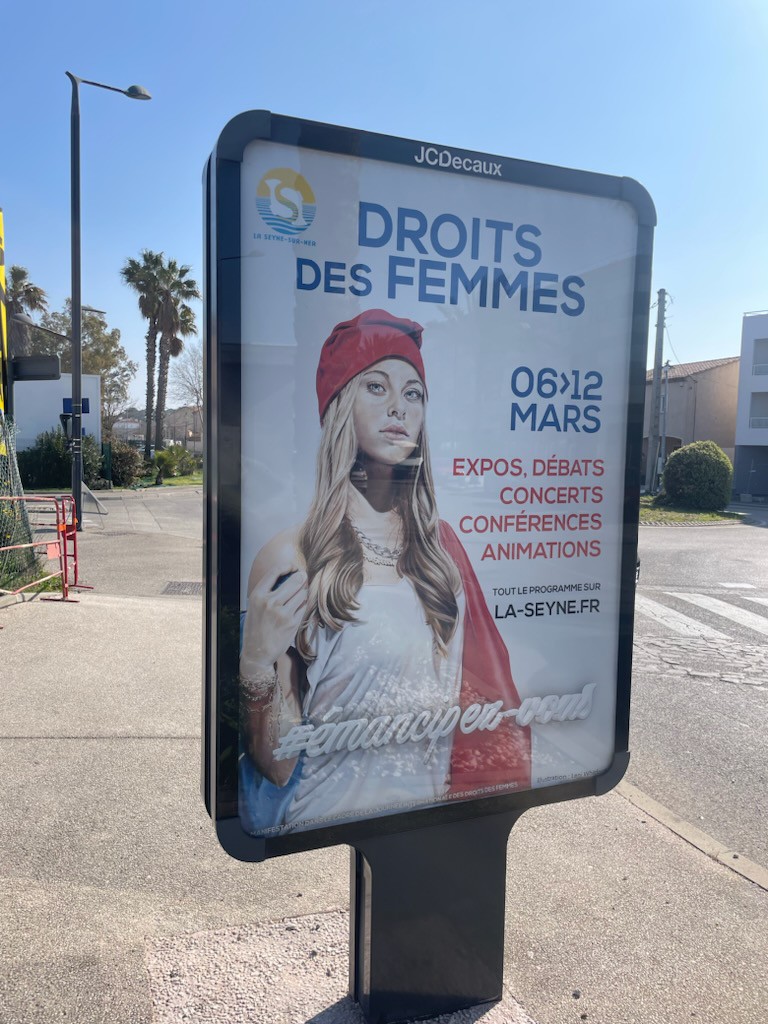 Affiche pour la Campagne de la semaine Droits des Femmes à la Seyne sur mer à partir de l'oeuvre "Je suis Charlie" de Léni Whitford